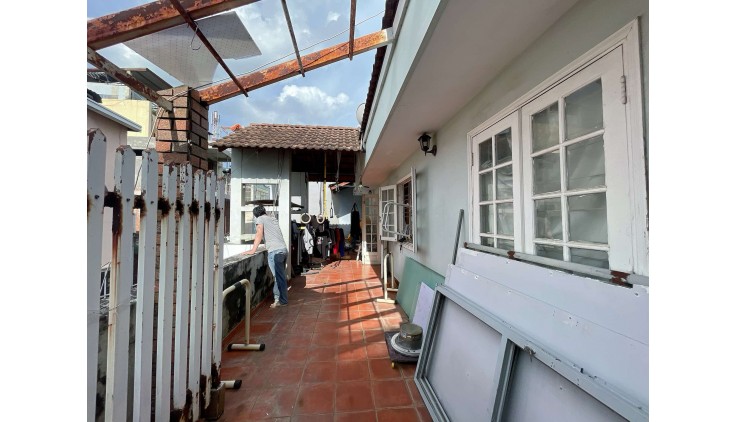 BÁN NHÀ BÌNH THẠNH OTO VÀO NHÀ HẺM THÔNG 80M2 4 TẦNG NGANG 6.5M NỞ HẬU KD ĐỈNH NGUYỄN VĂN ĐẬU 11.2 TỶ.